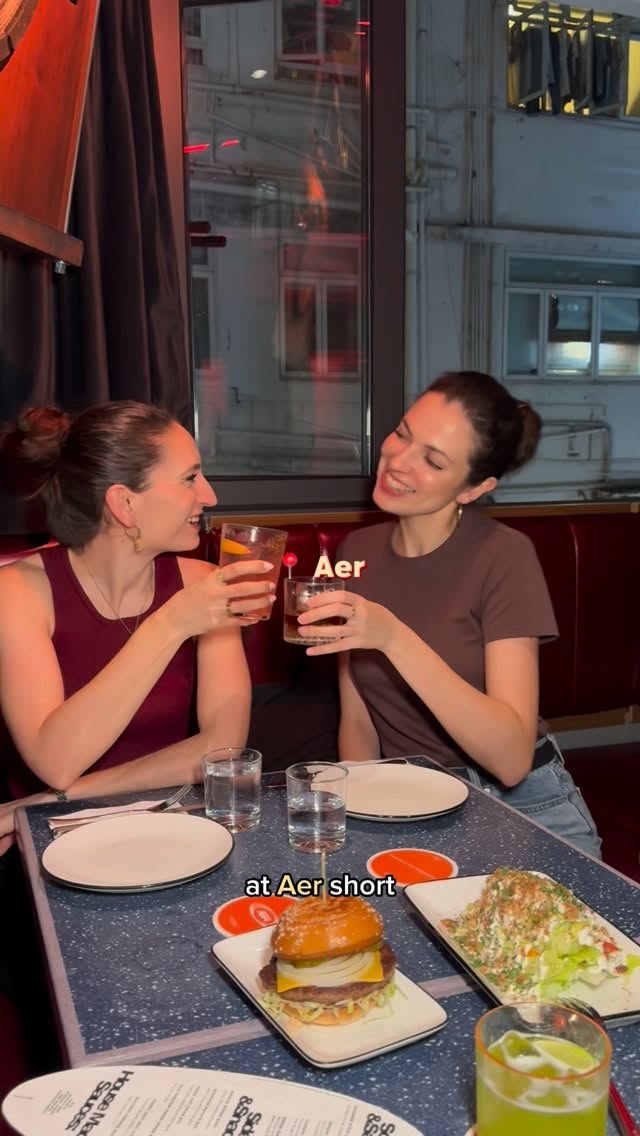 Hong Kong's Top Cocktail Bars For A Night Out