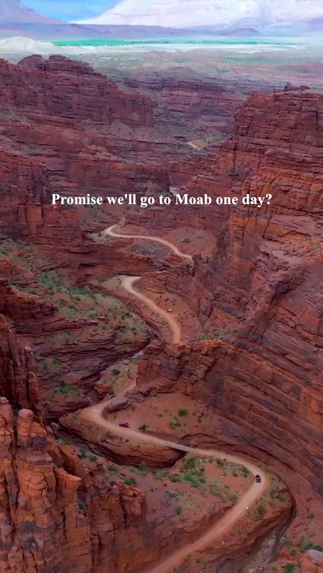 Moab's Arches, Canyons, and Desert Wonders