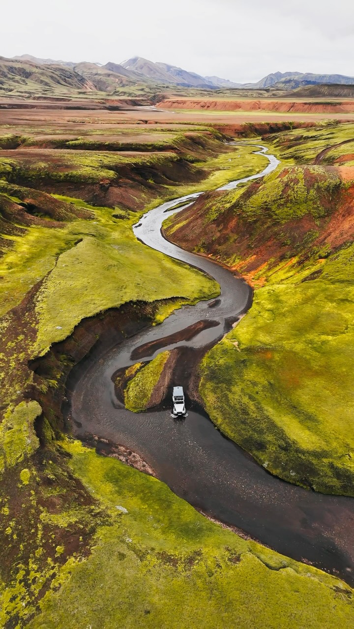 Icelandic Landscapes: Landmannalaugar, Háifoss, Fjallabak