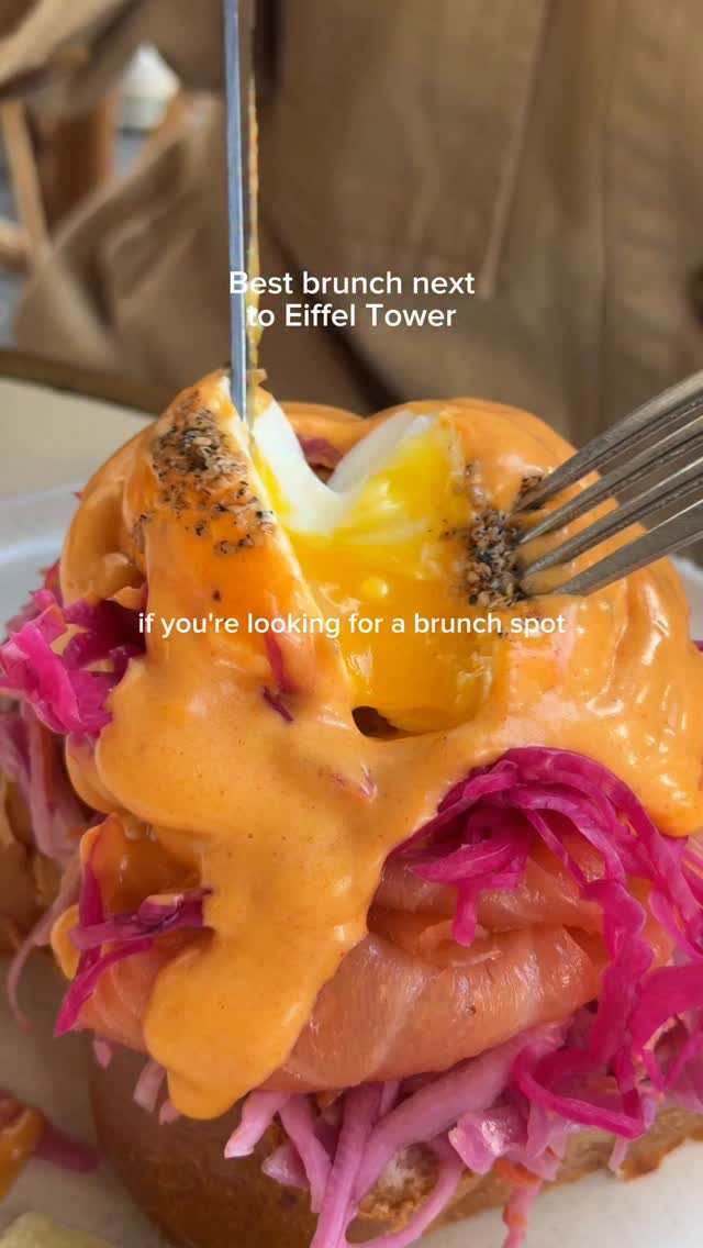 Brunch Spot Near Eiffel Tower