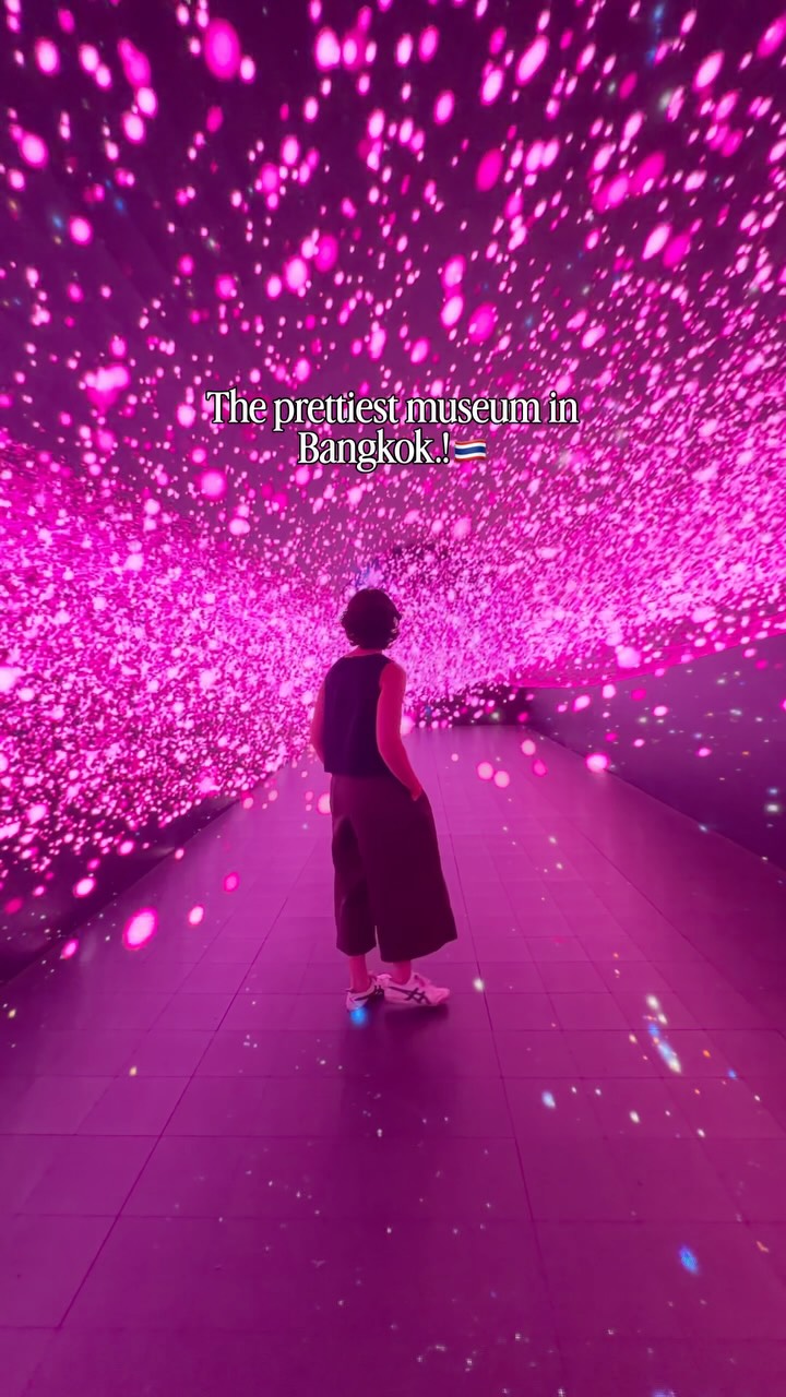 Space & Time Cube's Immersive Light Exhibits