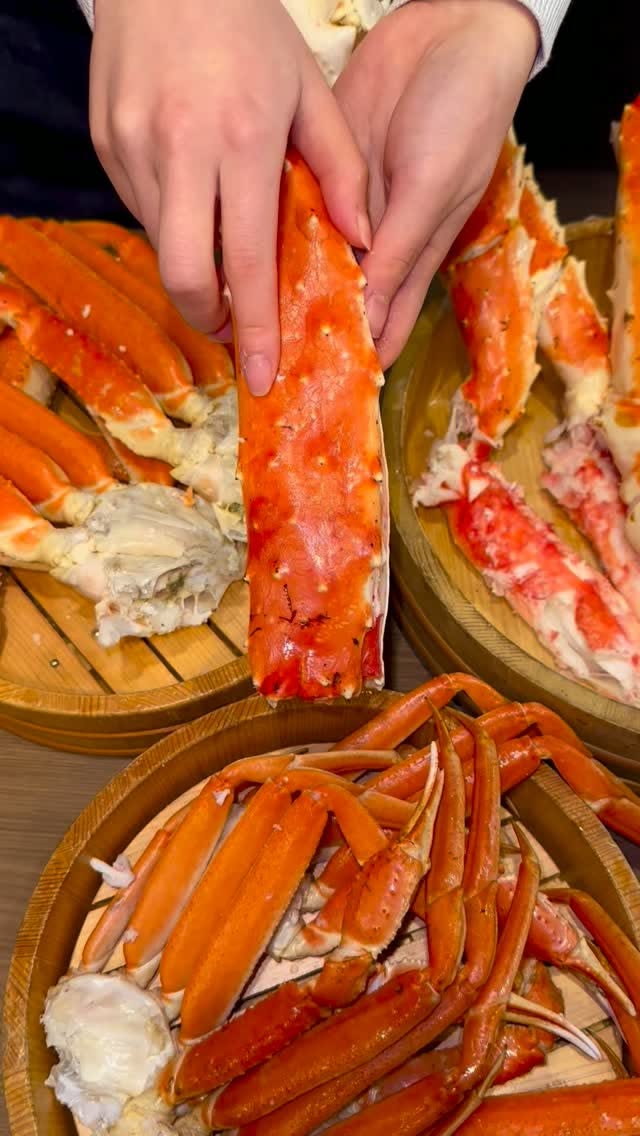 Osaka Crab Restaurant Offers All-You-Can-Eat Seafood