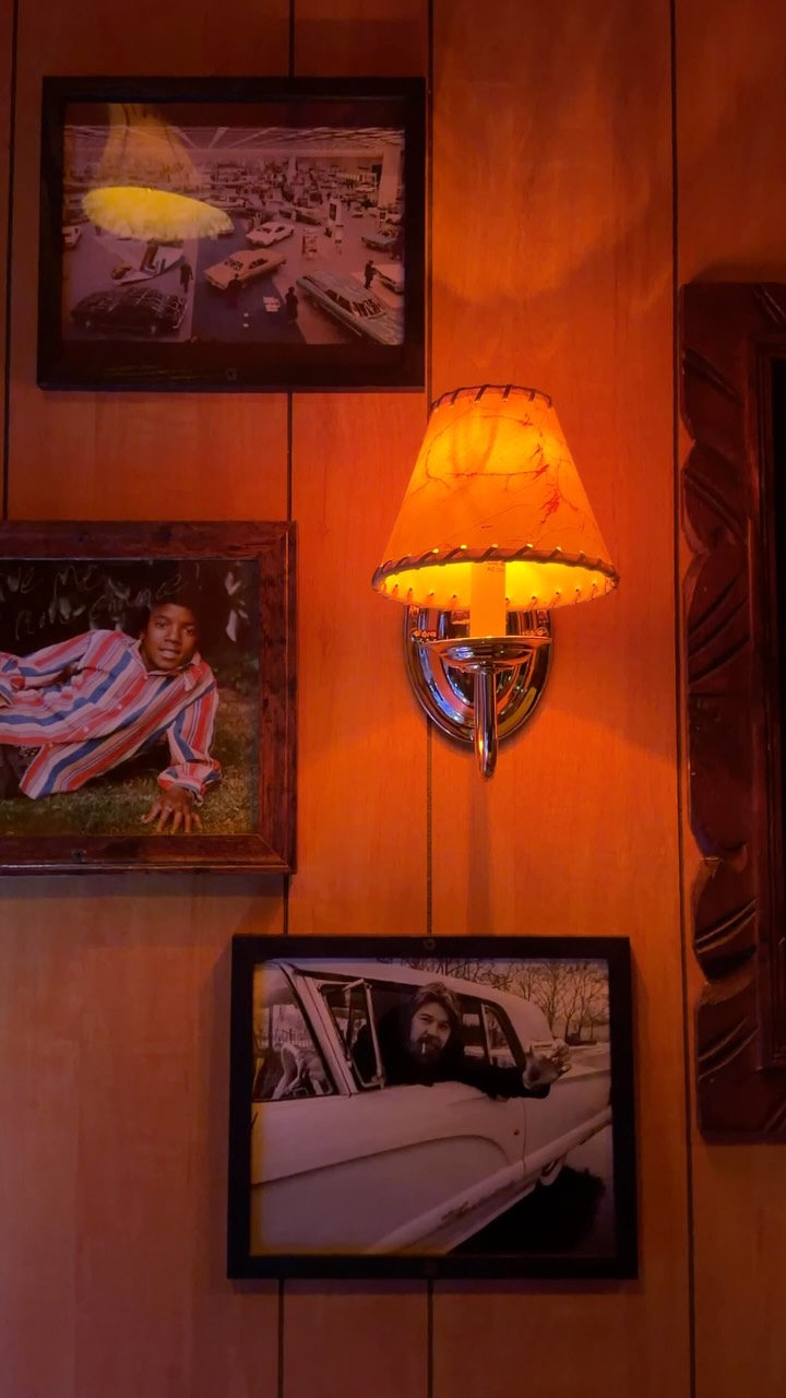 Ray's Hometown Bar: A Lively Detroit Nightspot