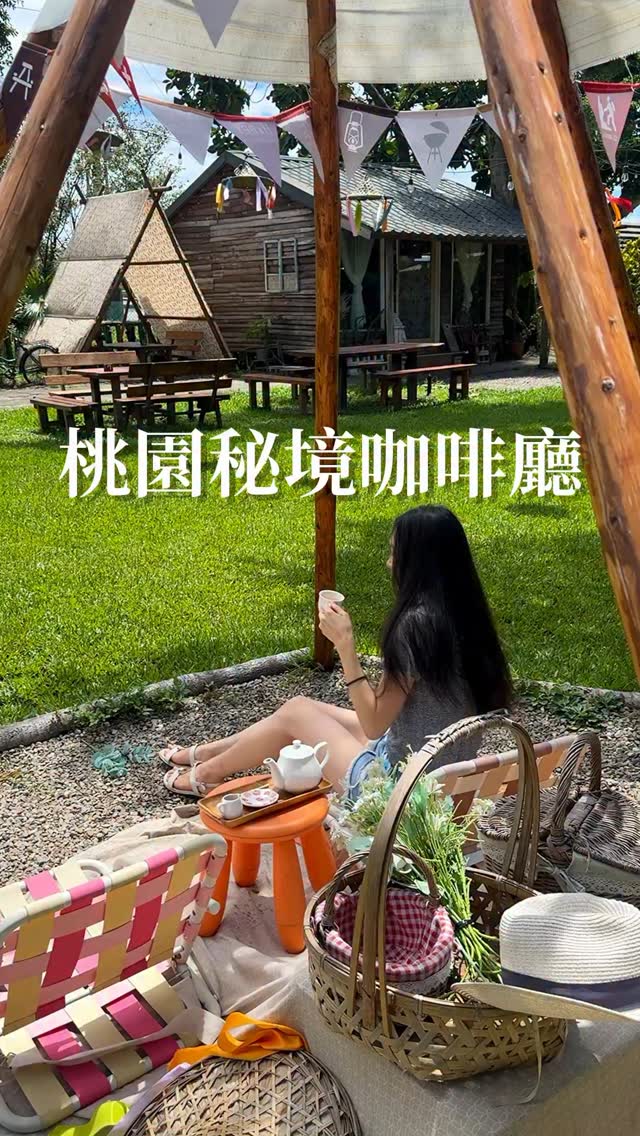 Fairytale Wooden Cafe Serves Hakka-Inspired Brunch