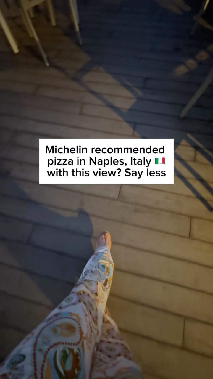 Naples Pizzeria Offers Michelin Recommendations and Views