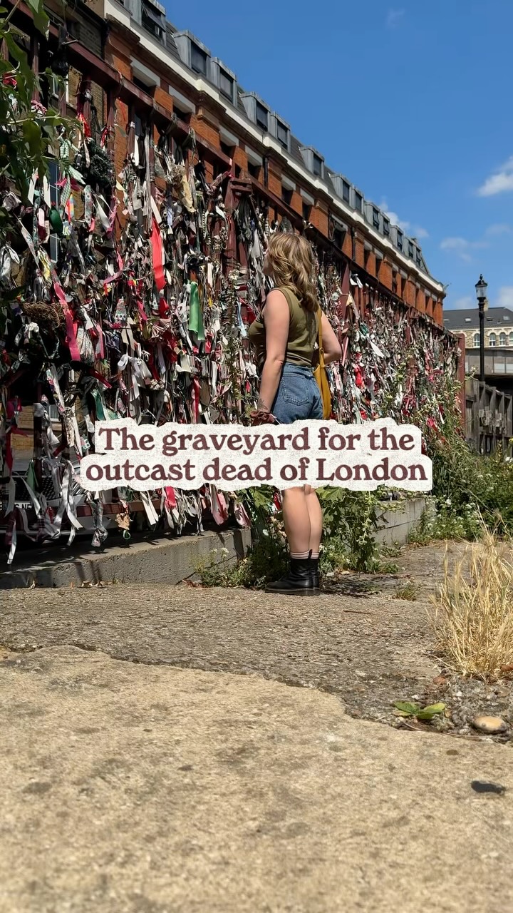 Crossbones Graveyard Honors London's Outcast Dead