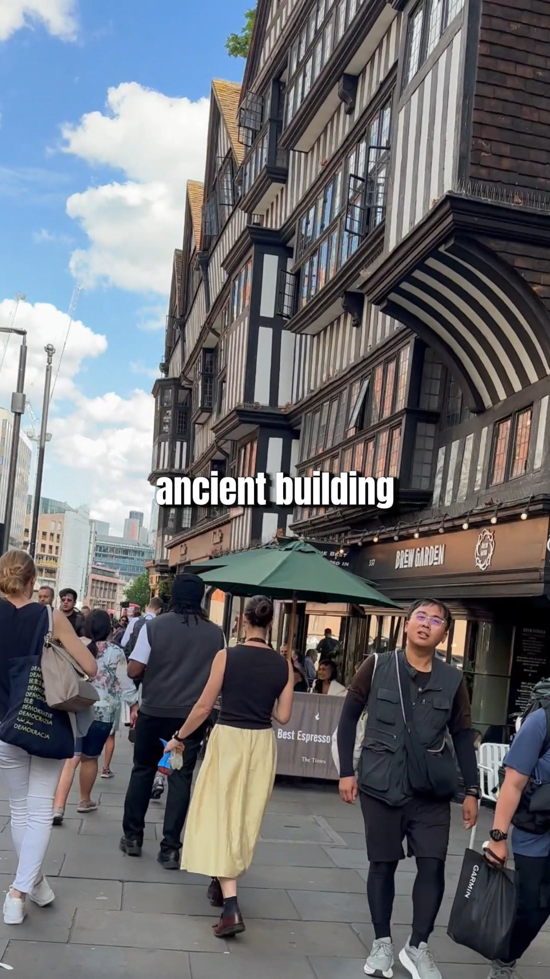 Historic London Inns And Hidden Gardens