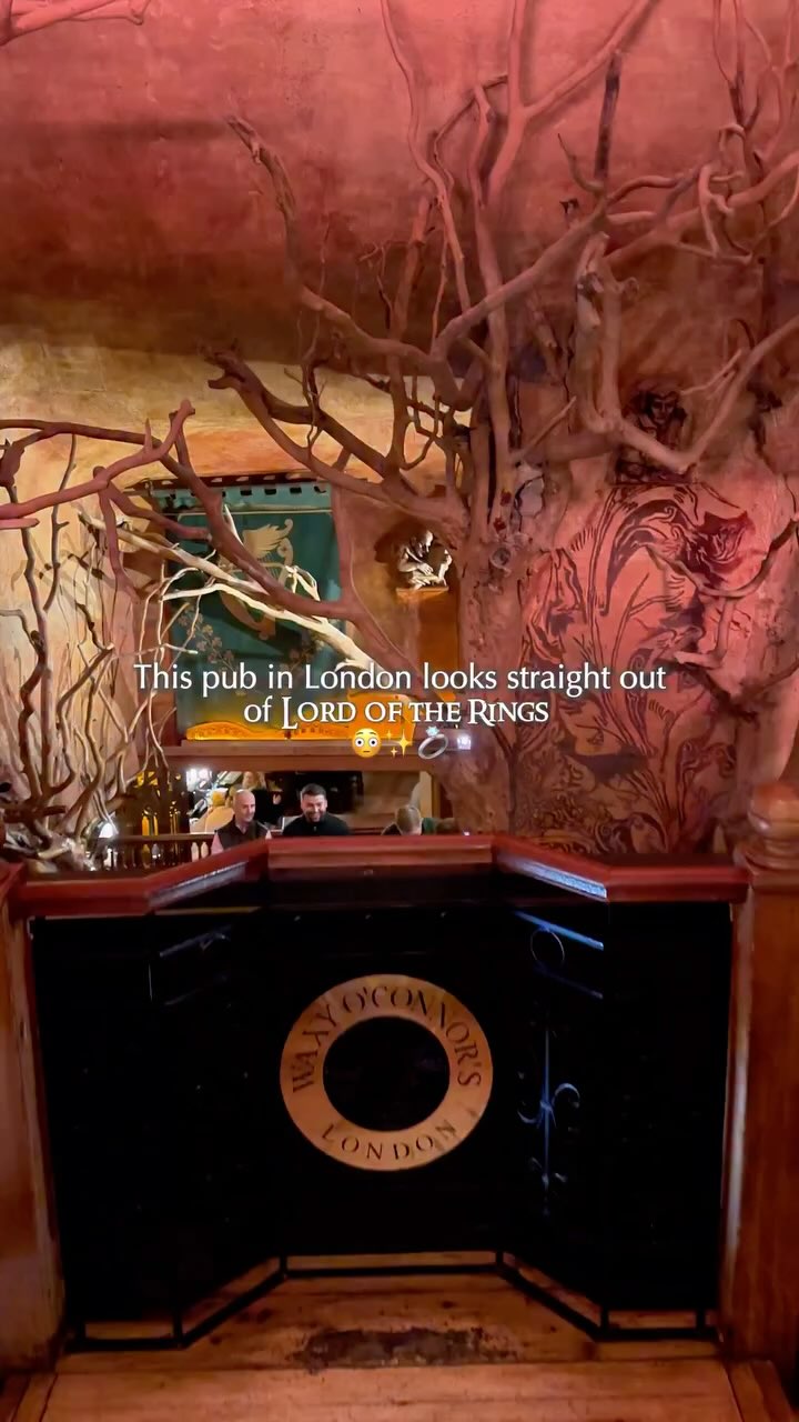 London Pub Evokes Lord of the Rings Fantasy