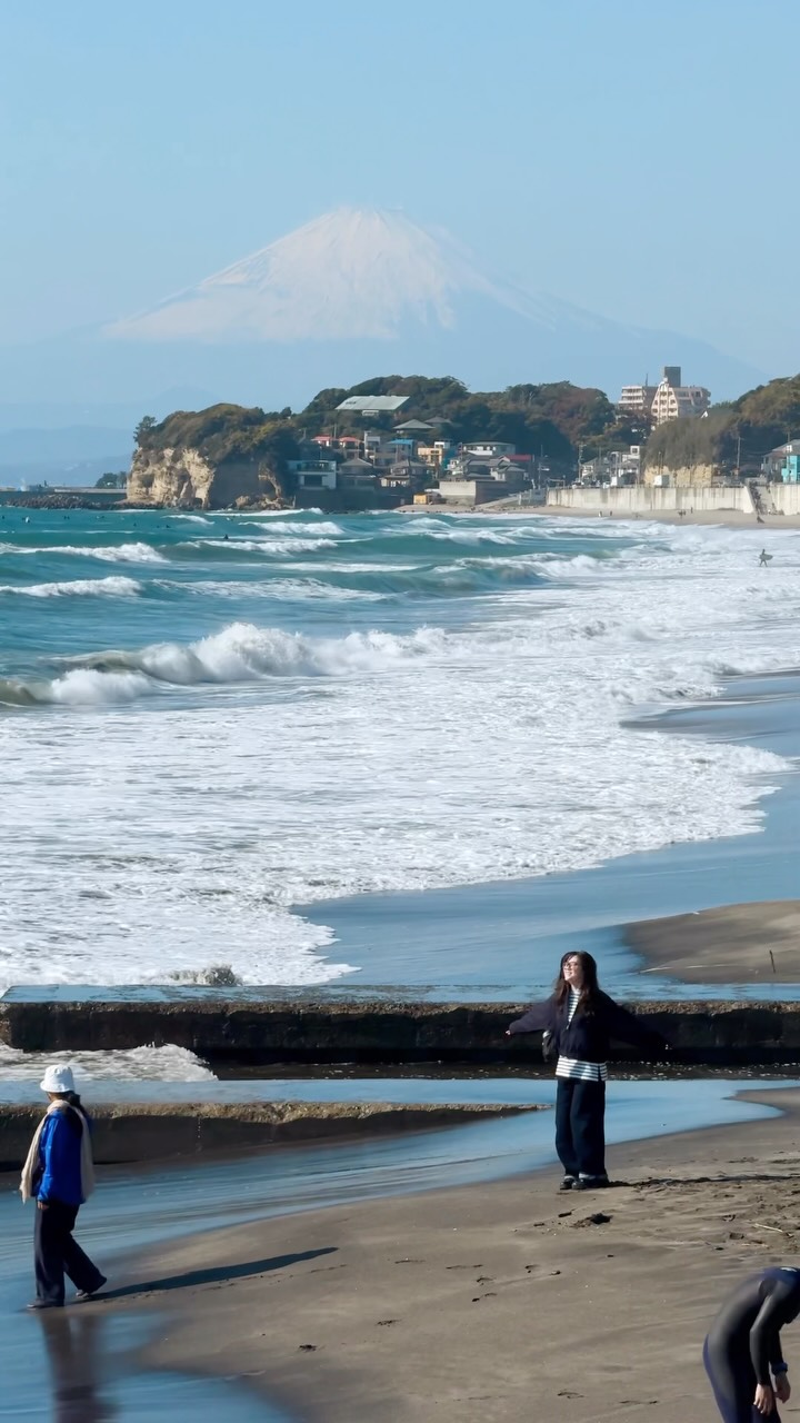 Iconic Mount Fuji and Kamakura Beach Views