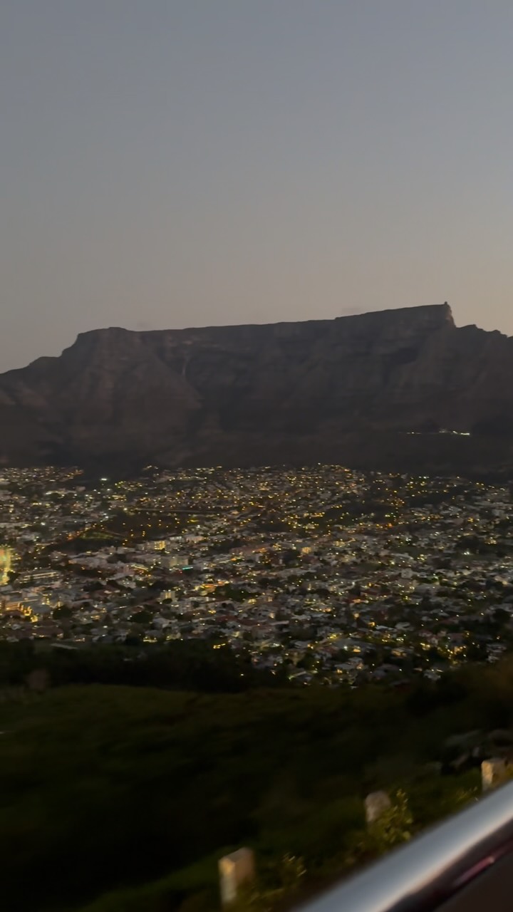 Maclear's Beacon Views