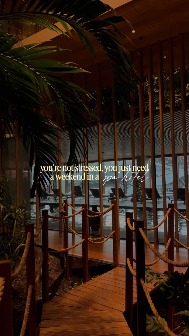 Luxury Hotel Jakarta's Tropical Oasis