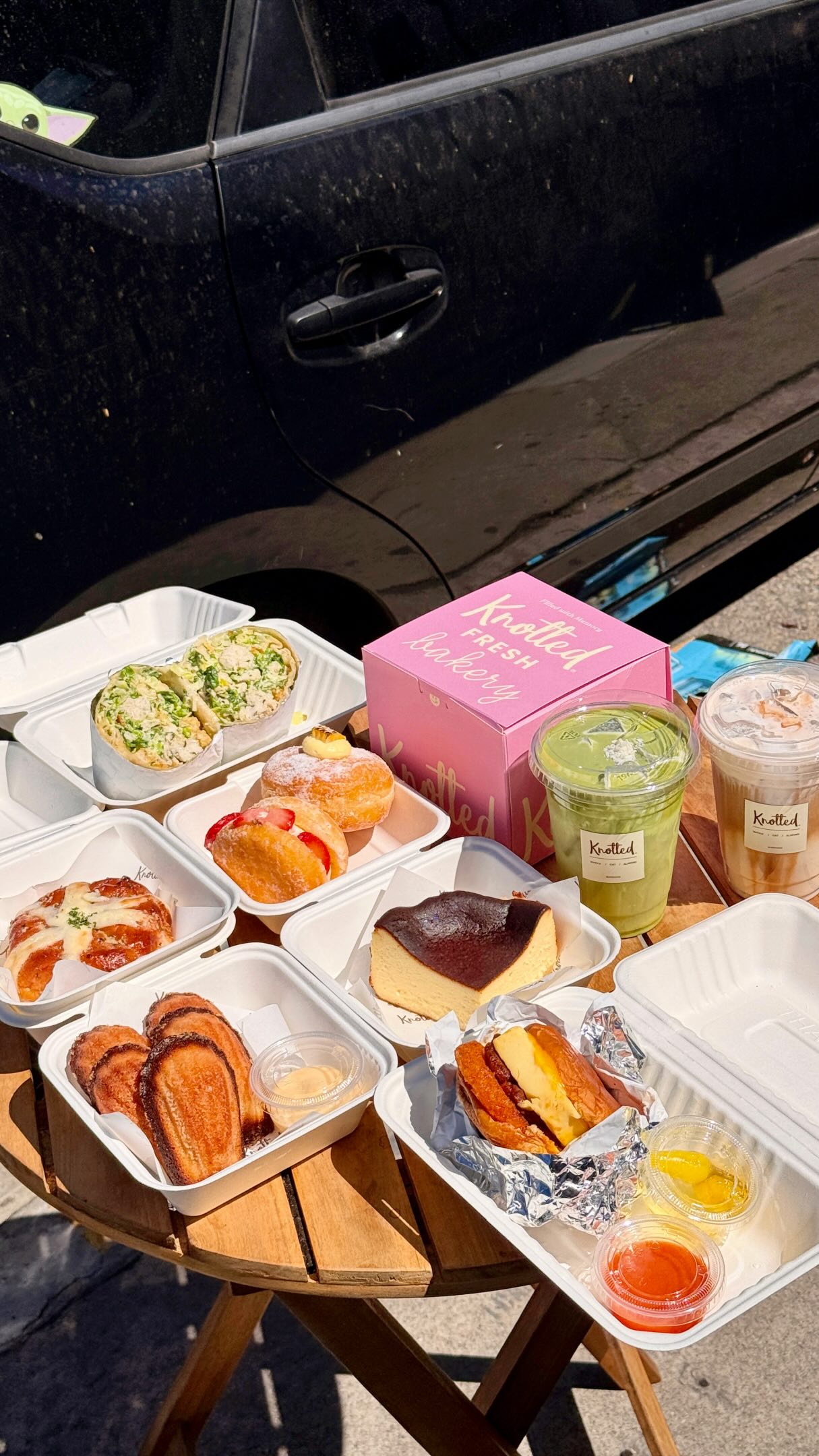 Cafe Knotted: Popular Korean Cafe with Delicious Pastries