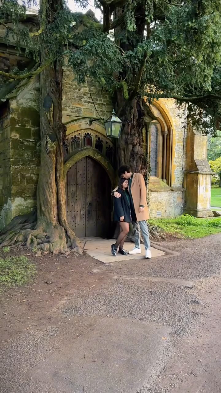 Autumnal Charm in Picturesque Cotswolds Villages