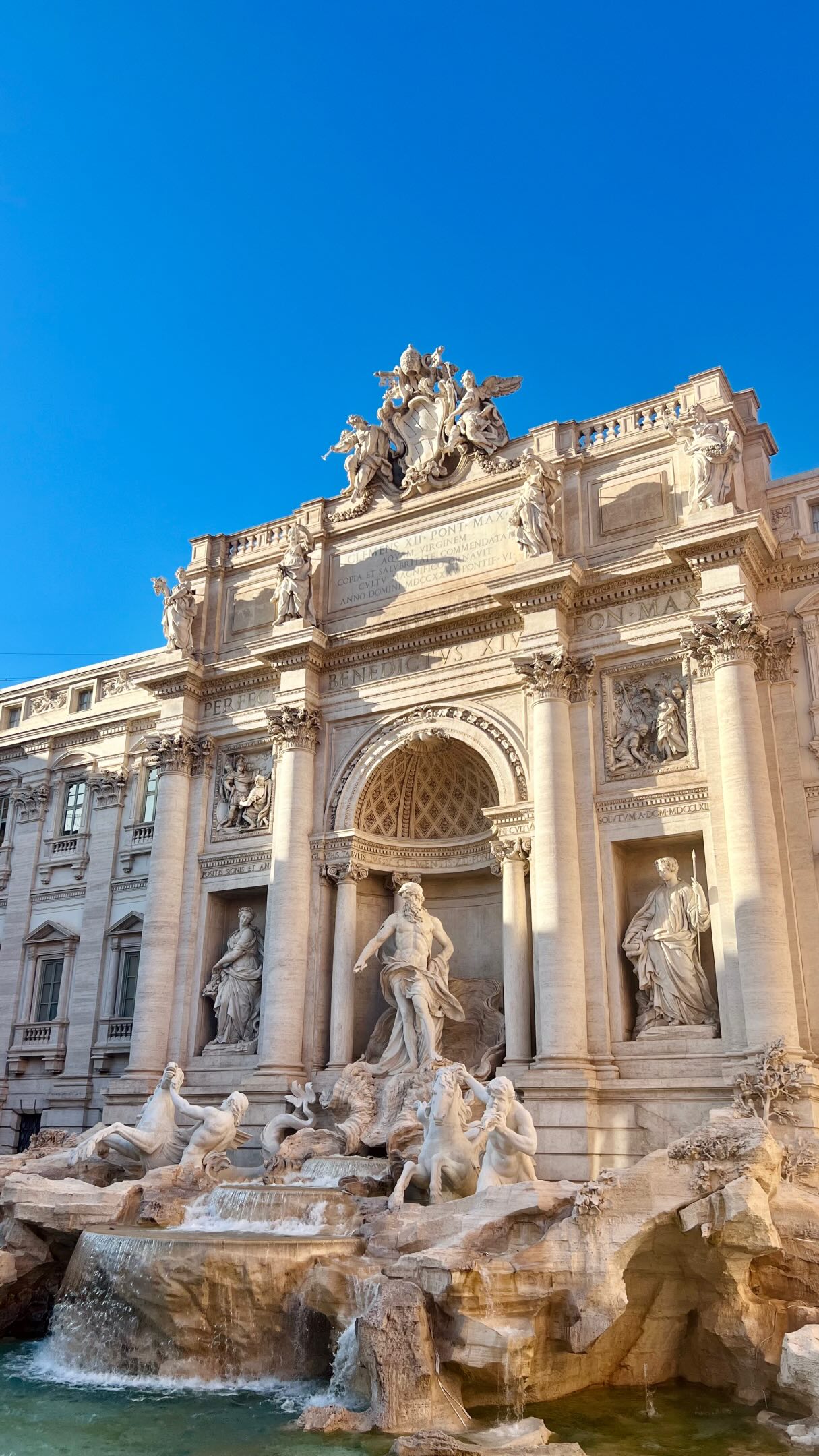 Hidden Gems Near Rome's Trevi Fountain