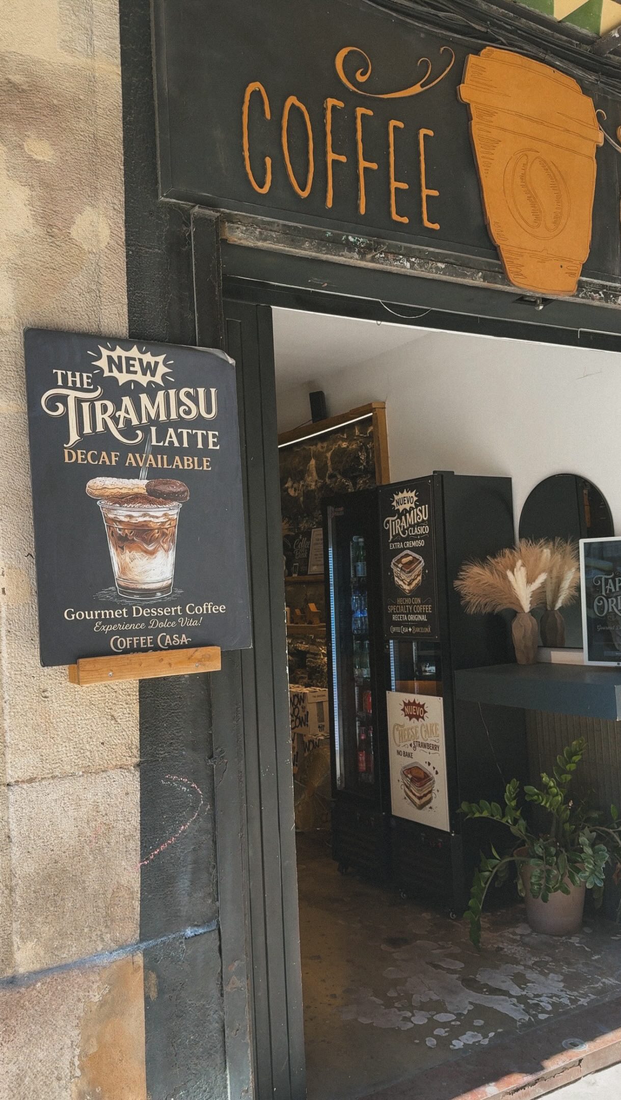 Tiramisu Iced Latte at Barcelona's Coffee Casa