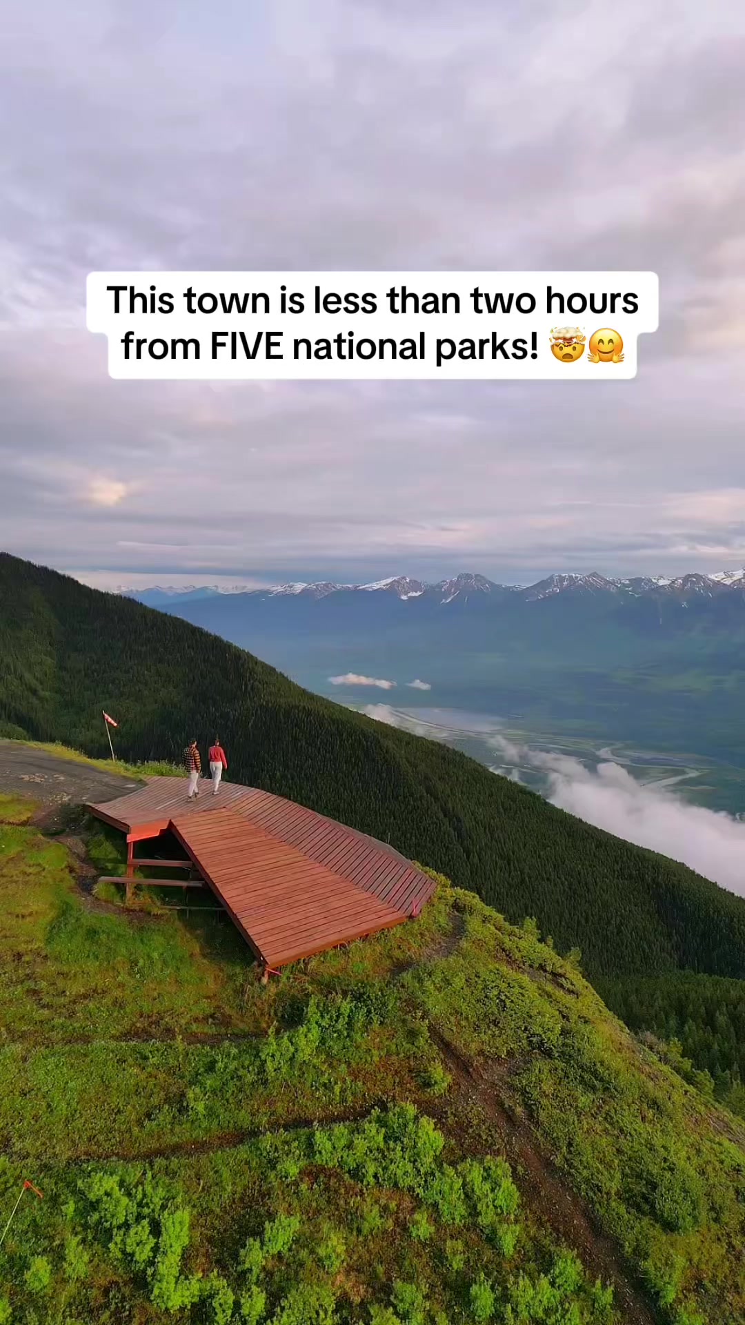 Golden: Your Gateway to Canadian Rockies National Parks