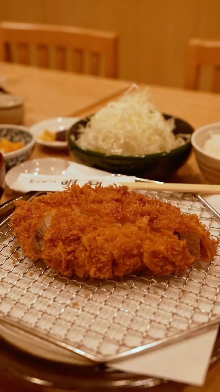 Affordable Deep-Fried Pork Cutlets In Shimbashi