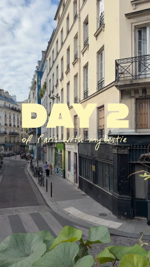 Parisian Vintage Shops and Cafes In Le Marais