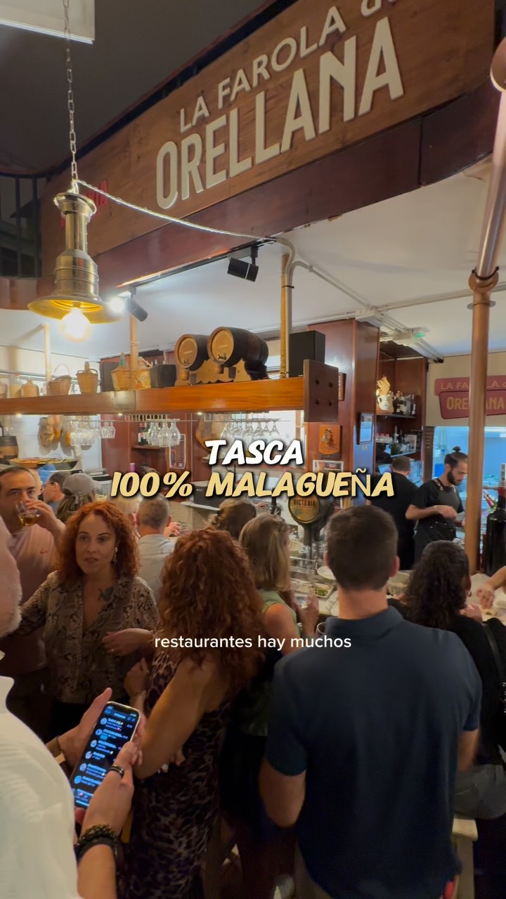 Malaga's Traditional Tavern La Farola