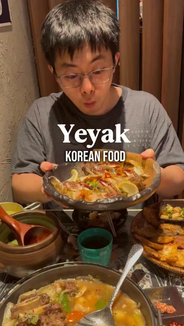 YeYak: Maxwell's Vibrant Korean Restaurant