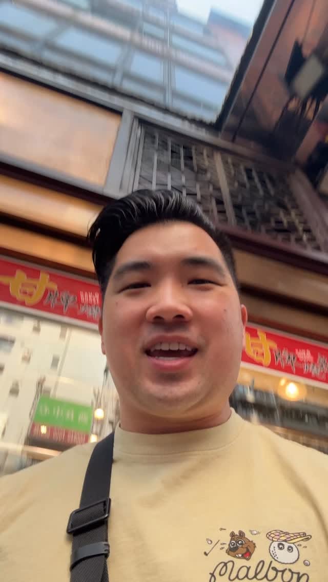 Hong Kong Food Tour: A Day of Delicious Eats