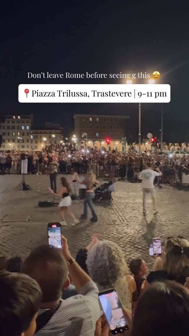 Piazza Trilussa: Rome's Lively Evening Gathering Spot