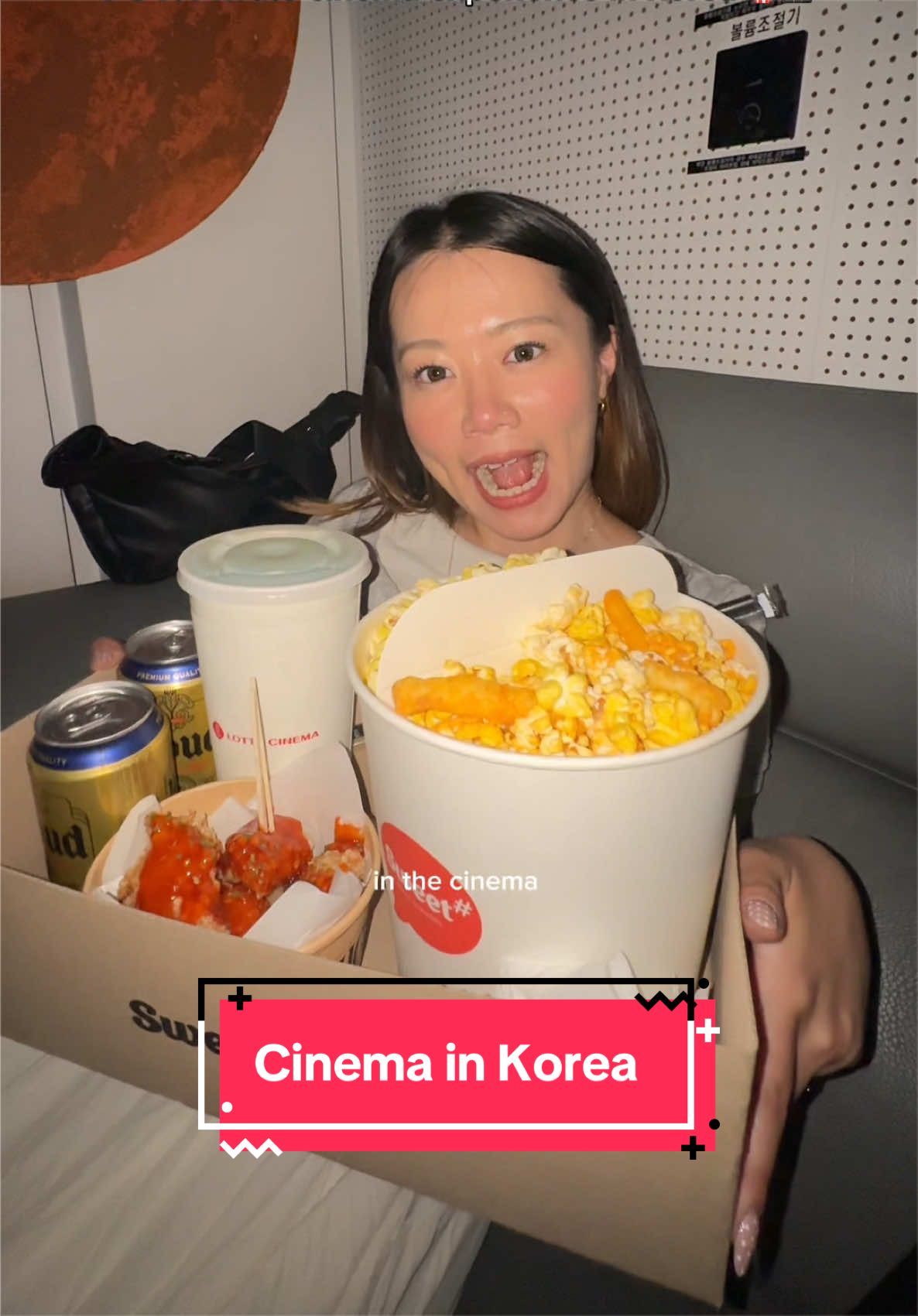 Private Cinema Booths for Exclusive Movie Viewing