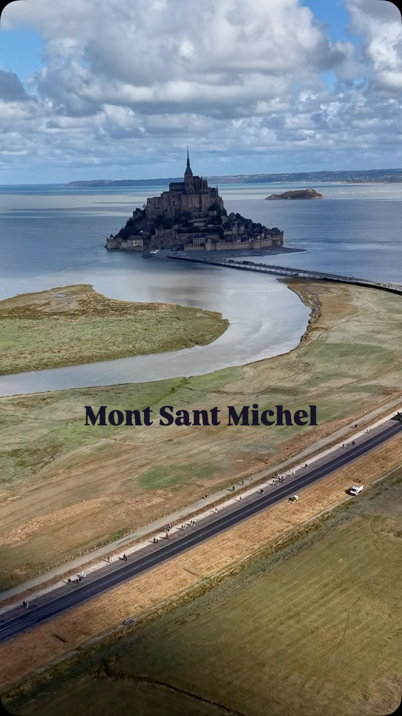 Mont Saint-Michel and L'Abbaye: Historic French Sites