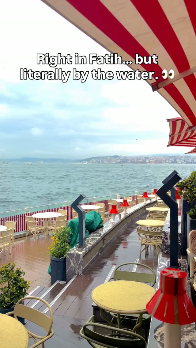 Istanbul Breakfast Spot By The Sea