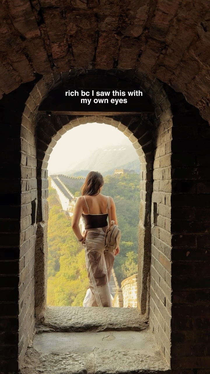 Great Wall of China's Scenic Sections