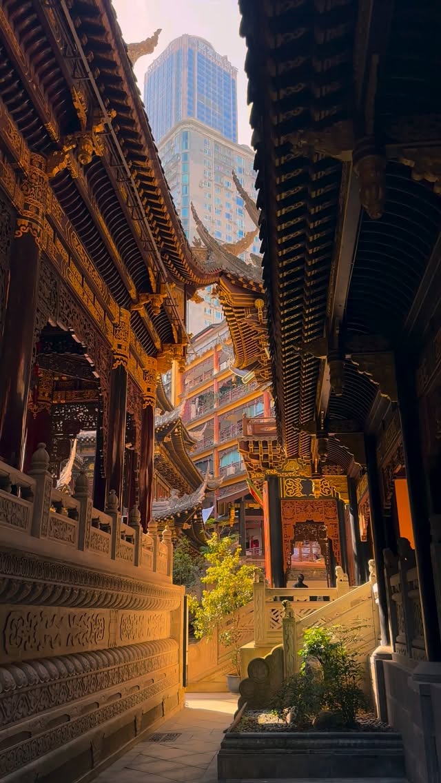 Luohan Temple's Serene Atmosphere