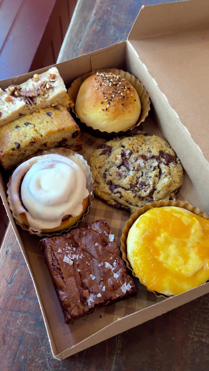 Fredericksburg Food Spots: Bakery, Coffee, and Peaches