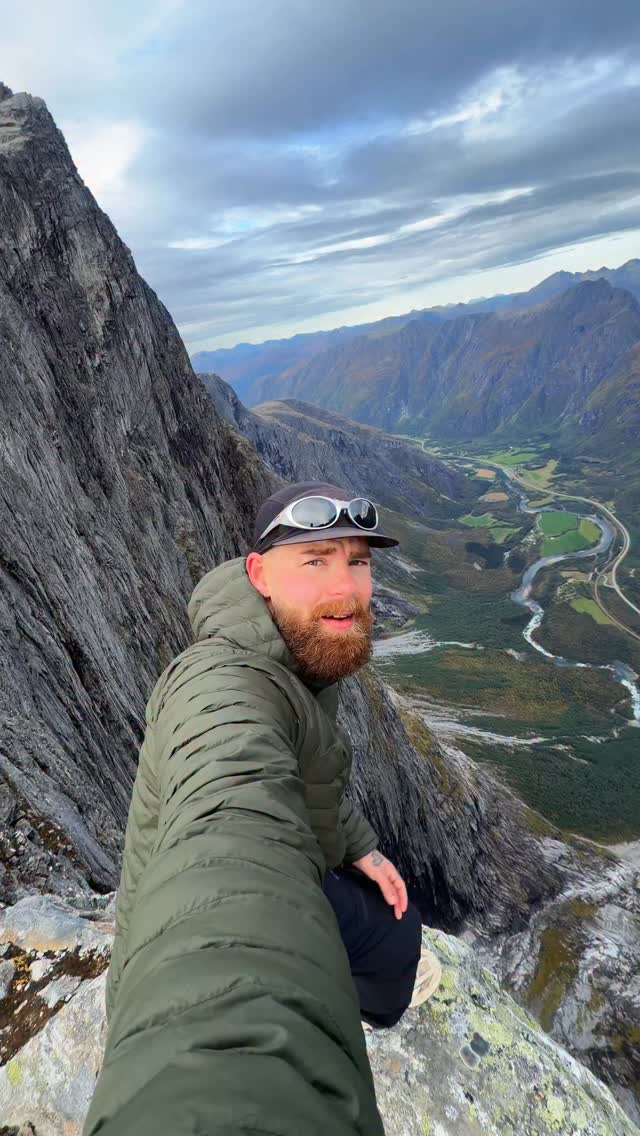 Romsdalen Peaks For Vertical Climbs