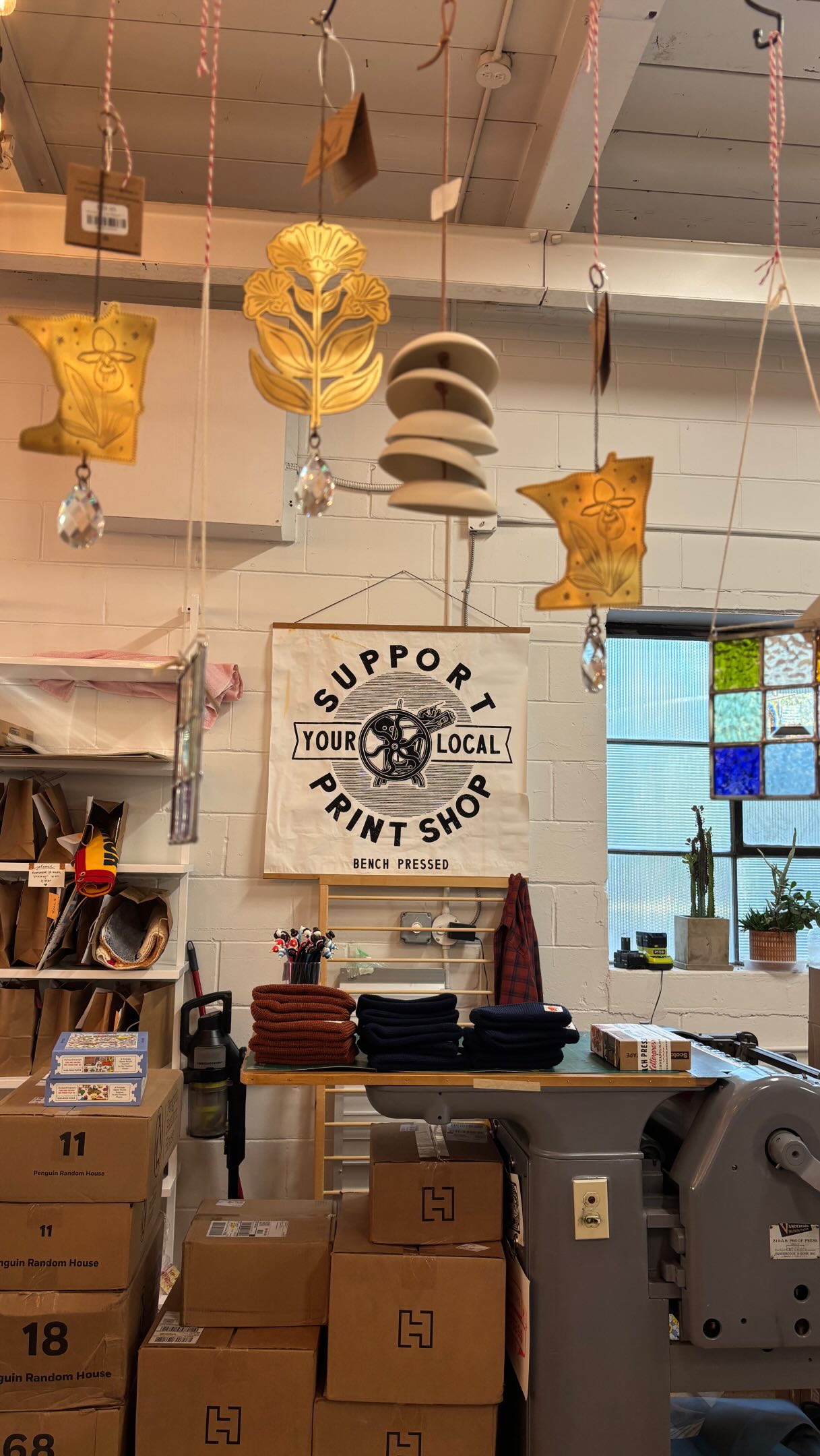 Letterpress Studio Sells Handmade Cards and Gifts