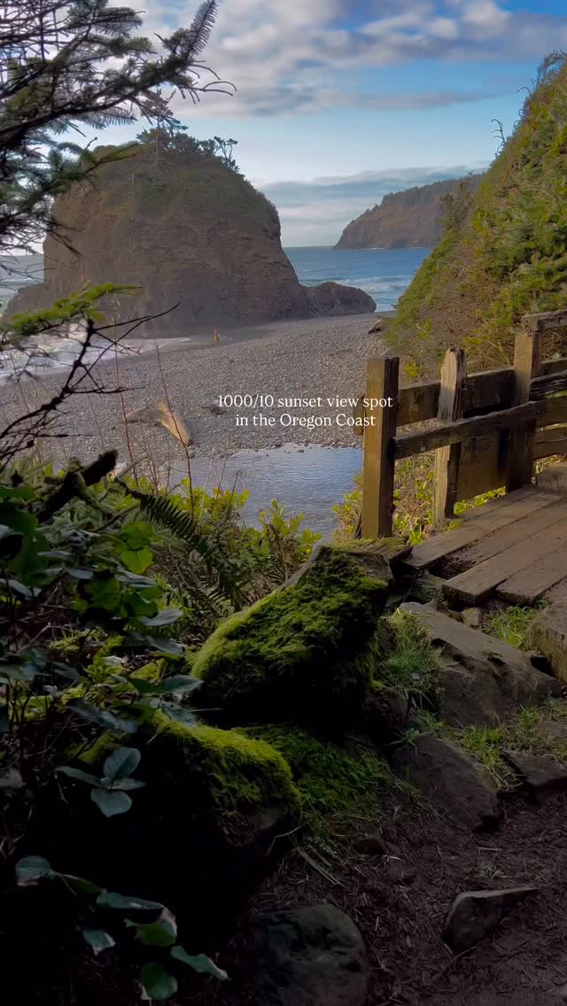 Short Beach: Oregon Coast Sunset View