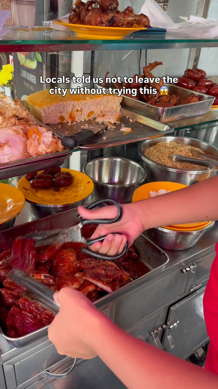 Saigon's Beloved Broken Rice Destination