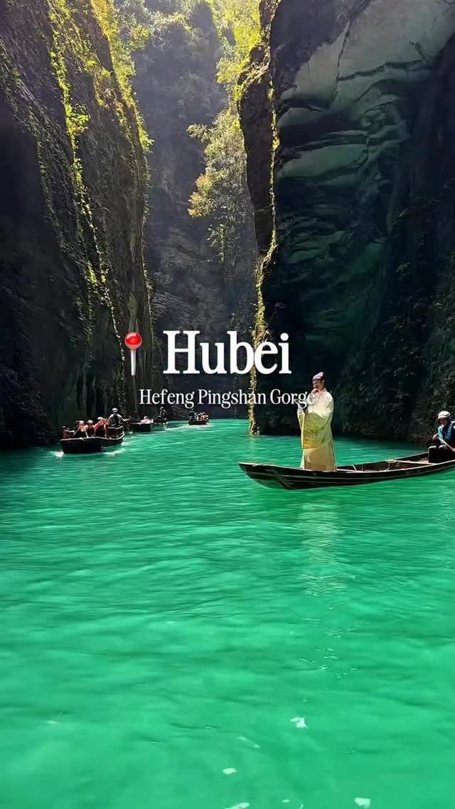 Pingshan Canyon's Unbelievably Clear Turquoise Water