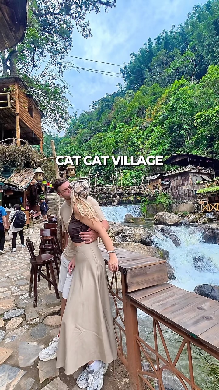 Cat Cat Village: Hmong Traditions and Crafts