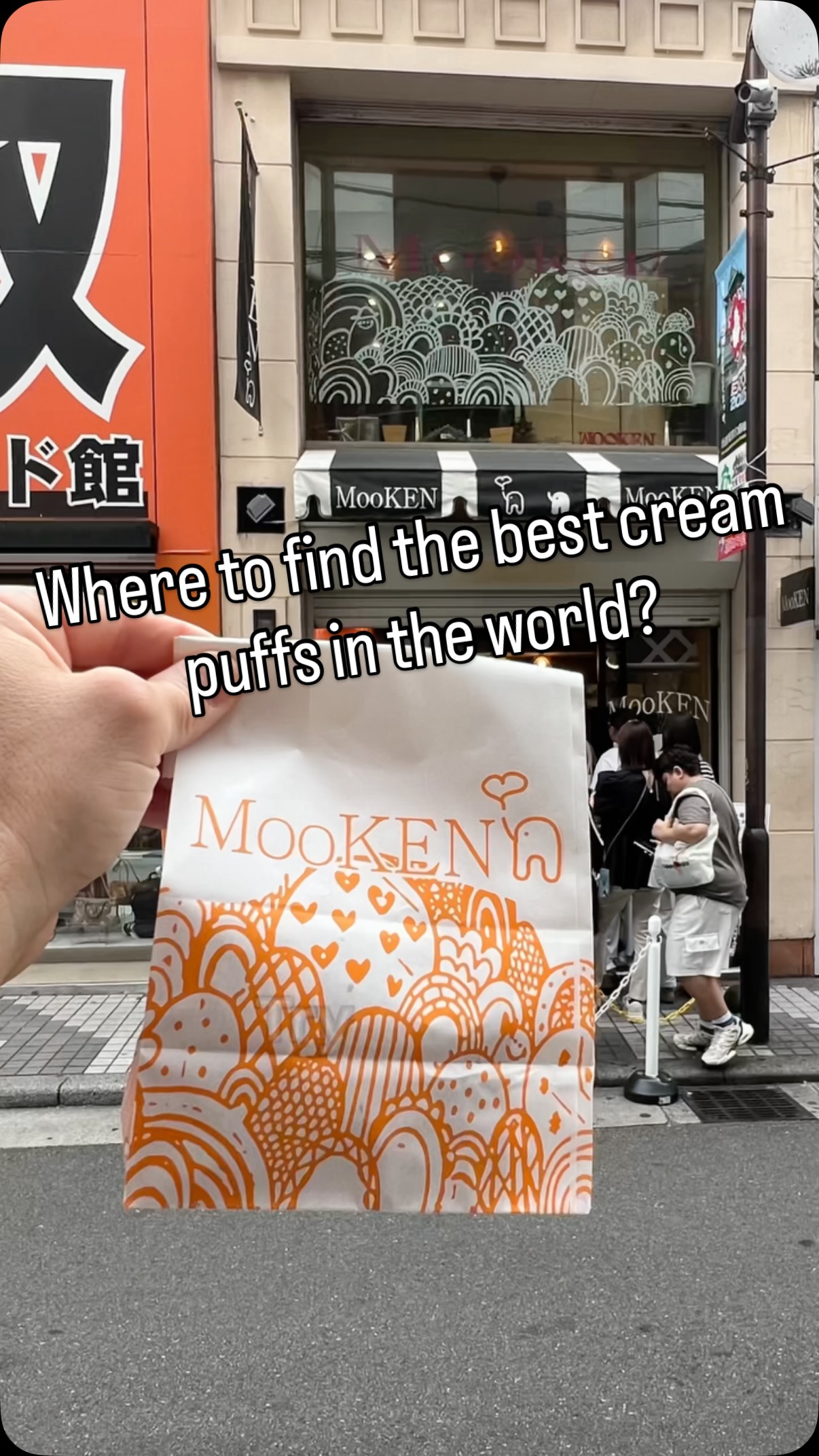 MooKEN's Famous Caramelized Cream Puffs in Osaka