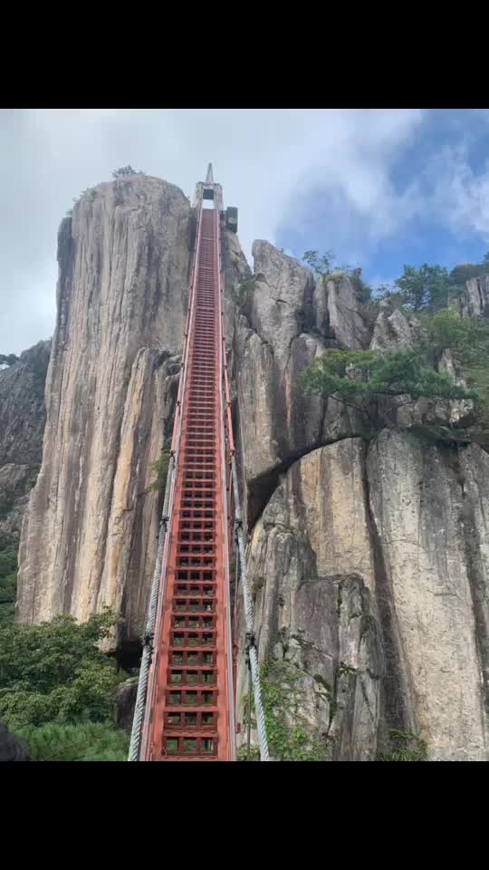 Daedunsan Mountain: A Thrilling South Korean Hike