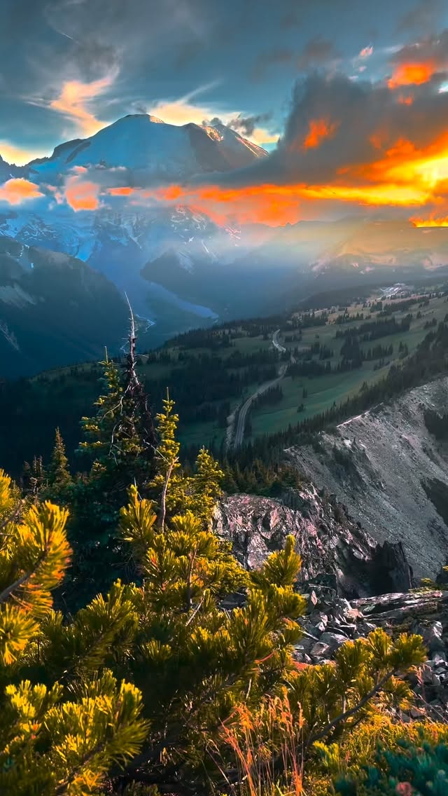 Mount Rainier: A Majestic Pacific Northwest Gem