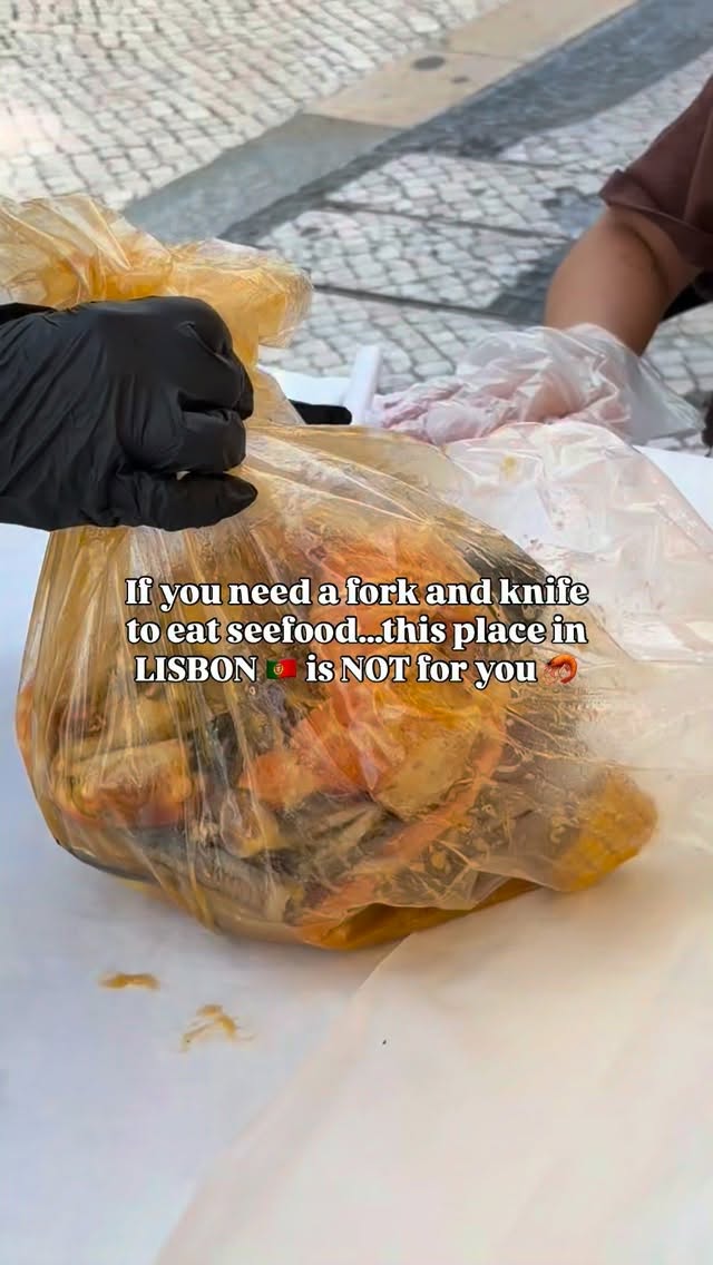Lisbon's Taverna Do Pescador: A Hands-On Seafood Feast