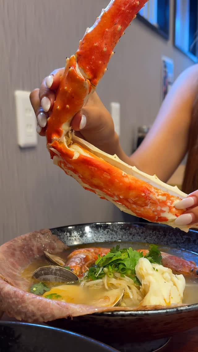Osaka's King Crab Wagyu Pho Experience