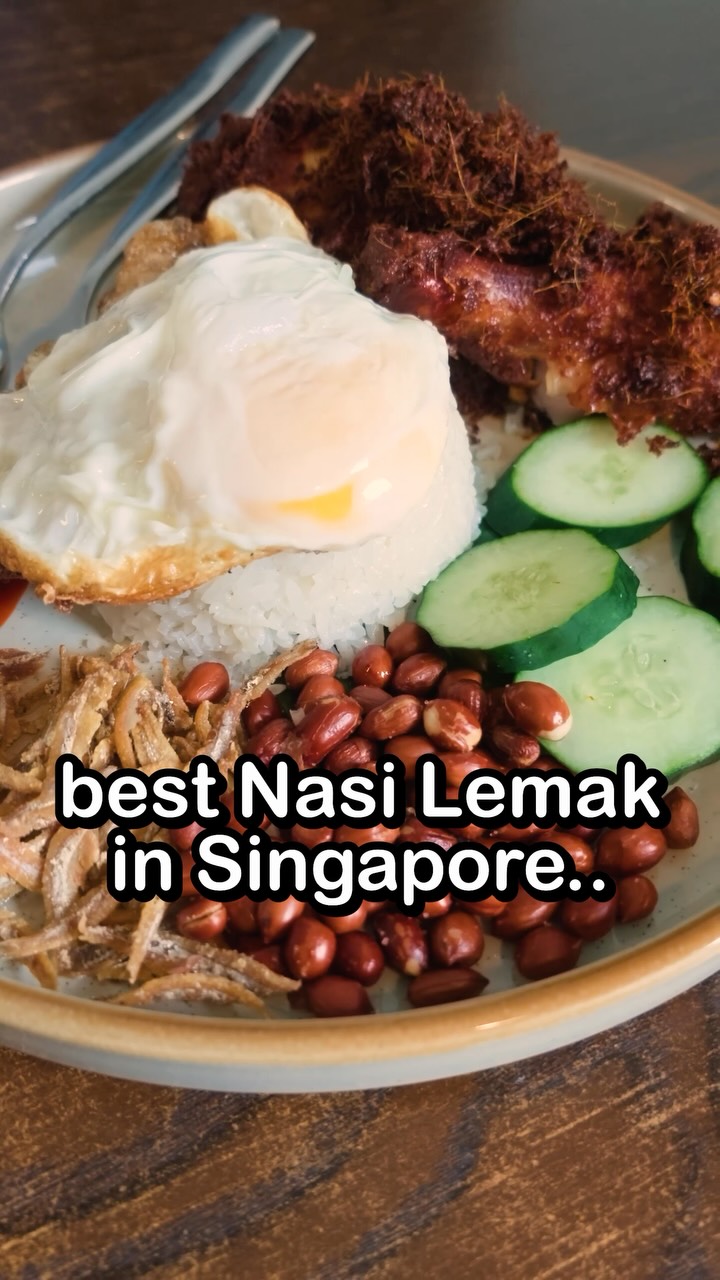 Hawker Nasi Lemak Compared to Michelin Winner