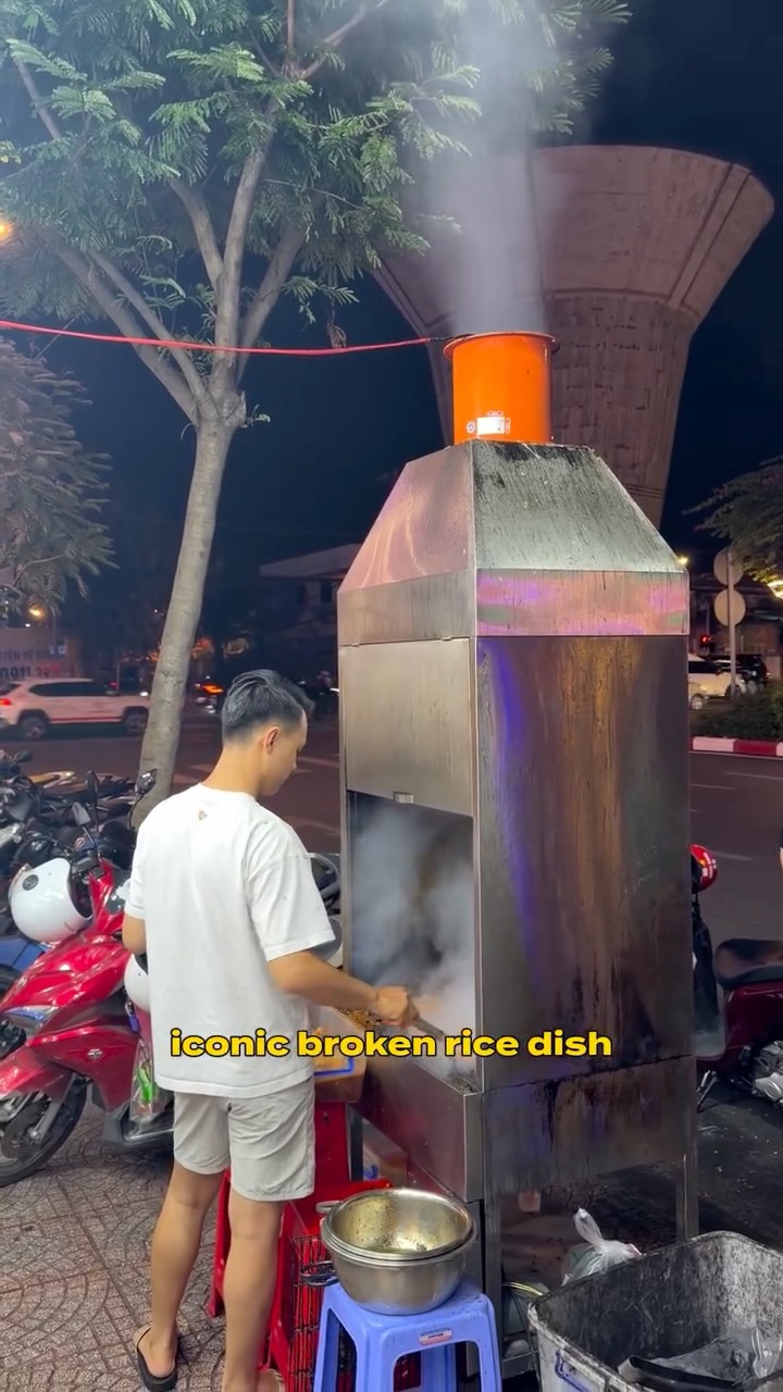 Two Saigon Spots for Broken Rice Platters