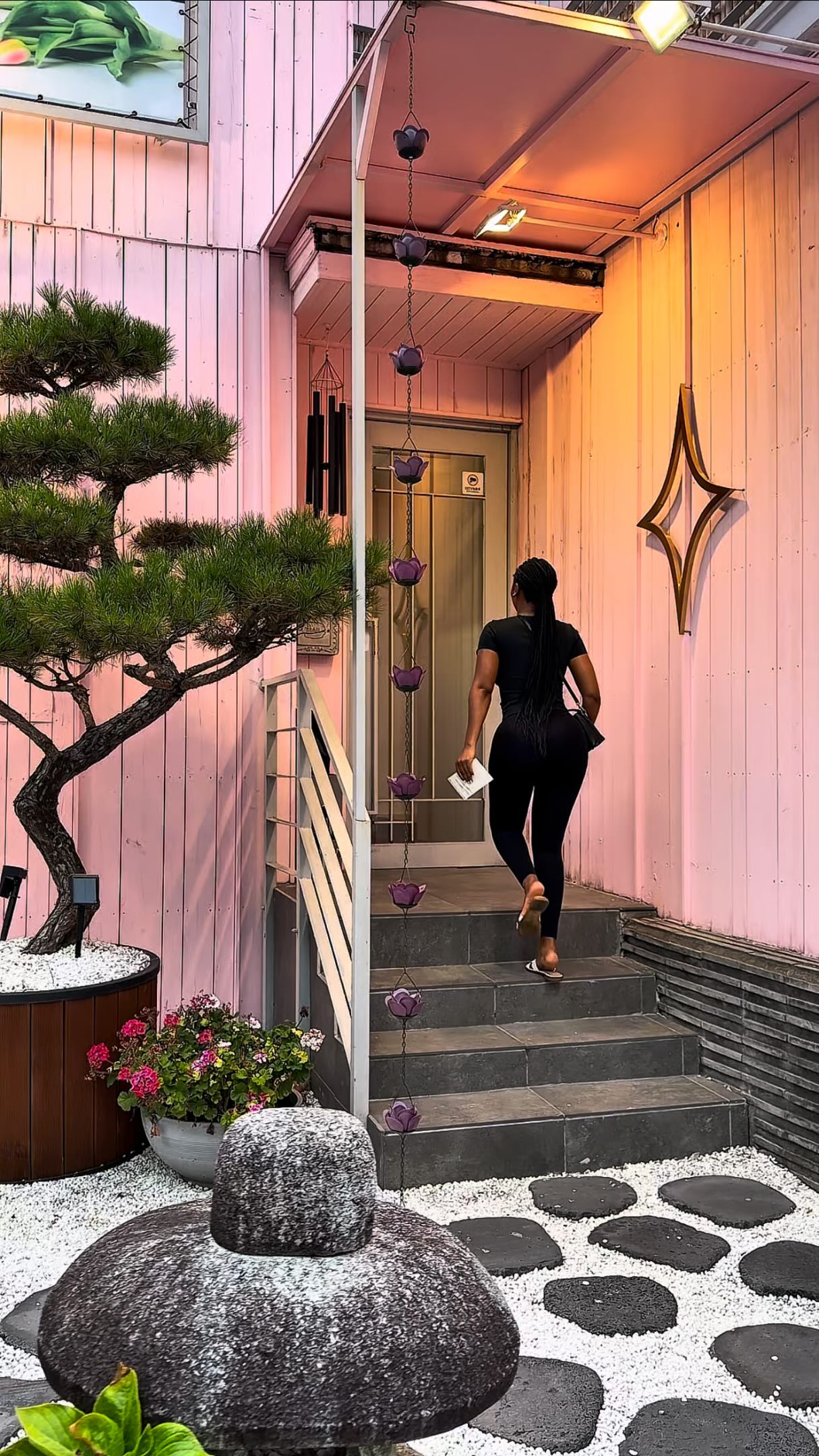 Myeongdong Beauty Destination Offers Facials and Wellness