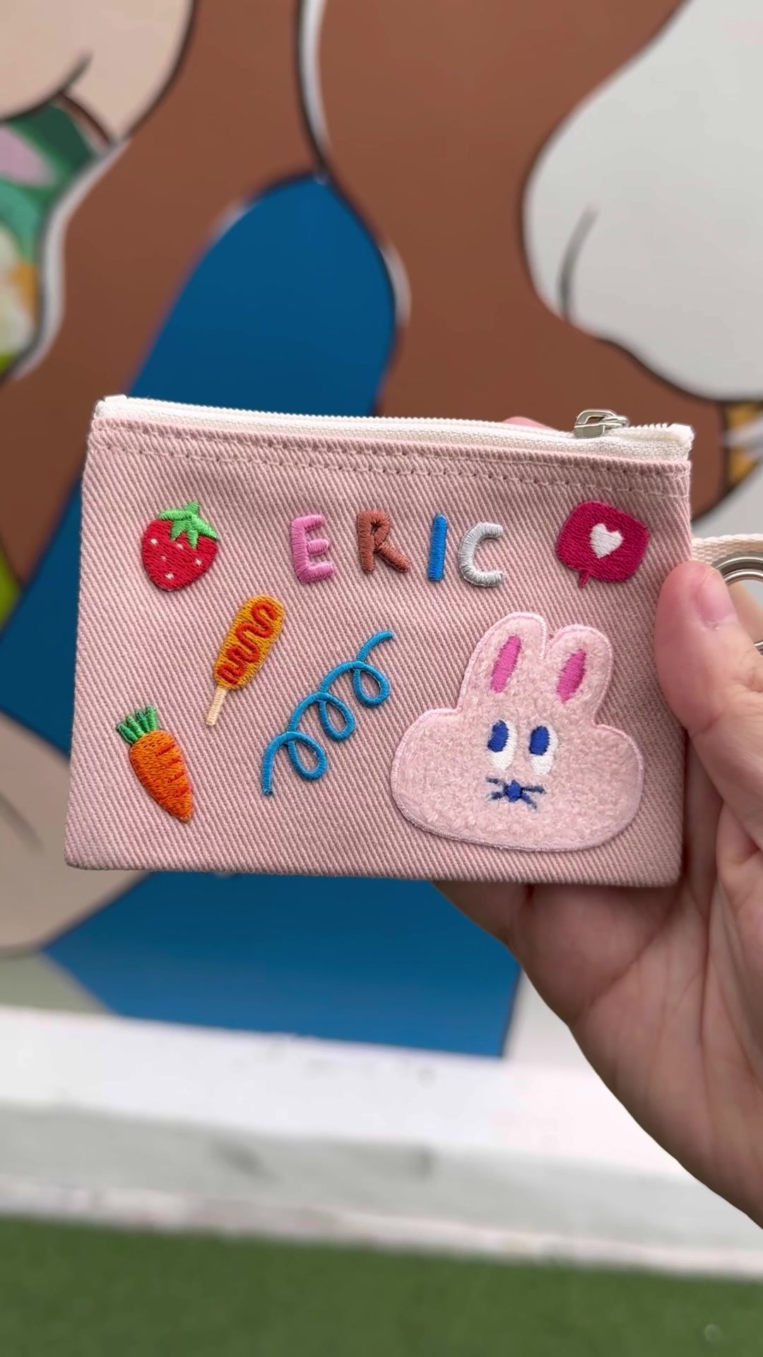 Create Custom Souvenirs With Patches At Object