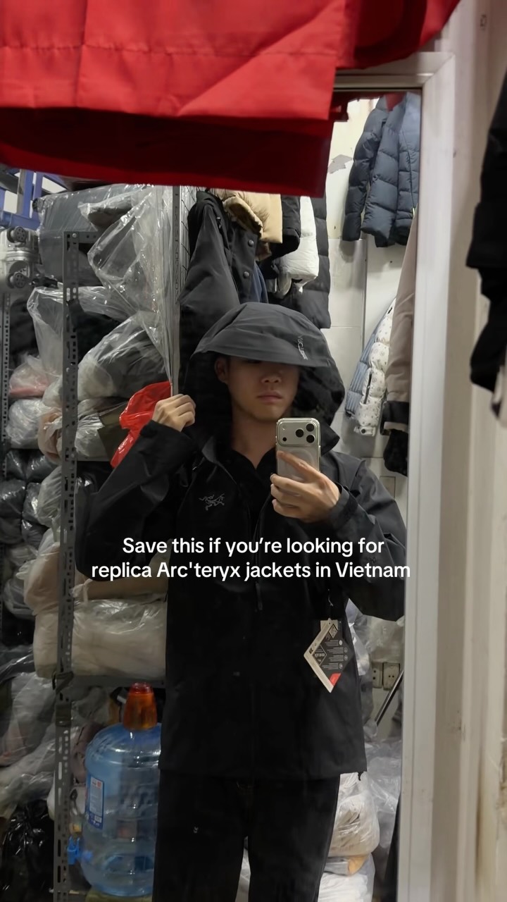 Hanoi Outlet Sells Replica Arc'teryx Jackets