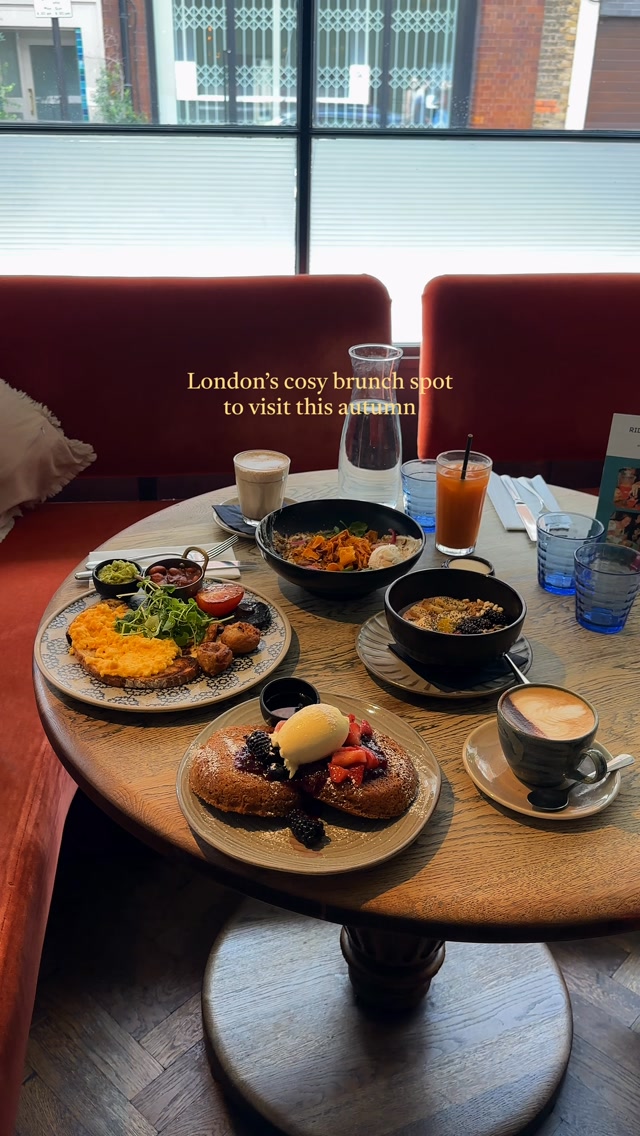 Fitzrovia Cafe Serves Creative Brunch Favorites