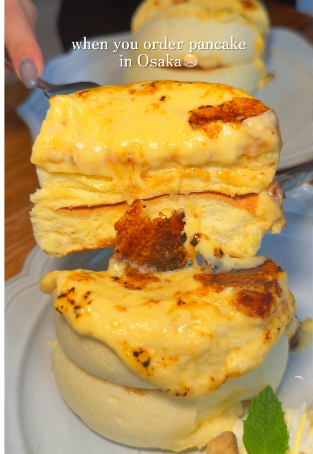 Osaka's Fluffy Brûlée Pancake Delight